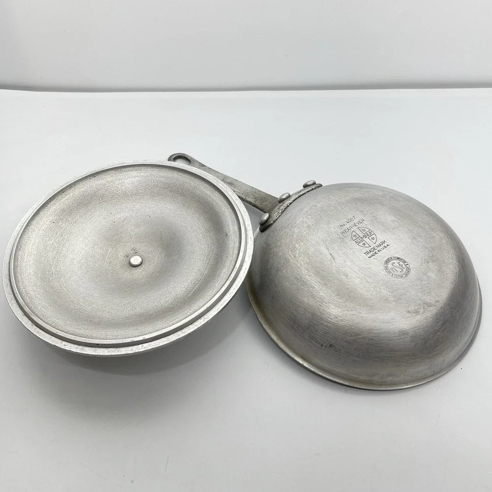 Vintage 1950s WEAR-EVER Aluminum NSF 7.5